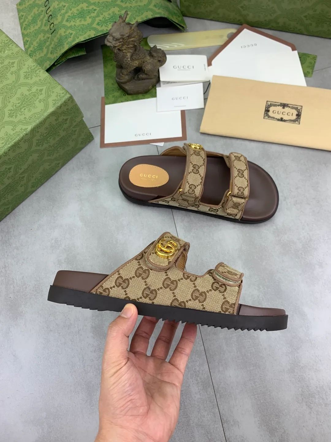 Men's Men's Shoes💰P440💰[New Style] High Version 🎁🎁🎁 GUCCI New Year of the Snake casual slippers, original official website, perfect workmanship, transmitting a kind of noble luxury, sublimating its definition of luxury in Gucci's high-end extraordinary craftsmanship. Original Gucci double G combination outsole, code number: 35-45, complete package